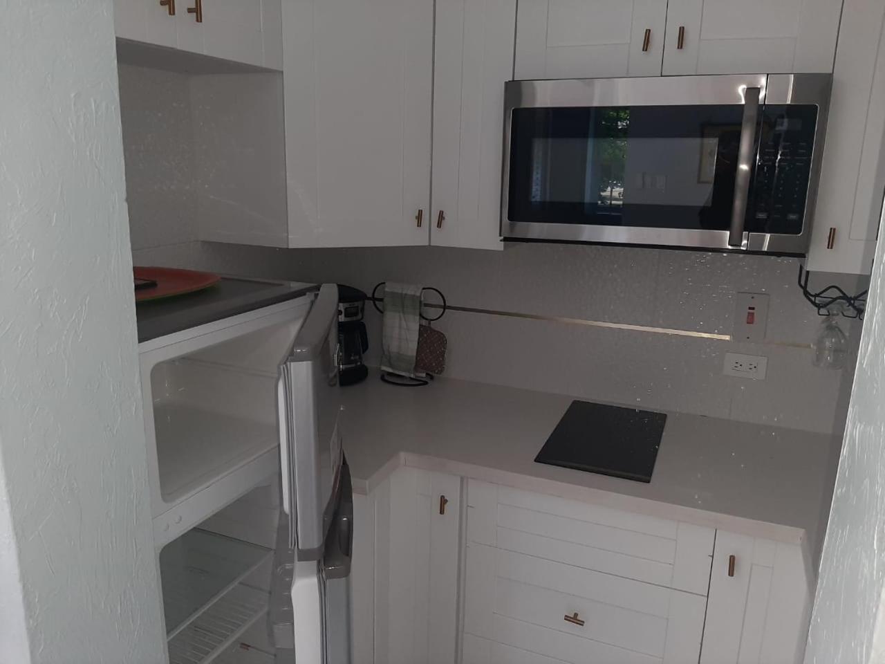 Marchabell By The Sea E22 Apartment Ocho Rios Bagian luar foto